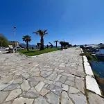 شقة Markella's كاريستوس